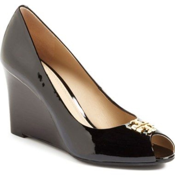 NIB Tory Burch Black Patent LEATHER Jade Peep Toe Wedges 7.5